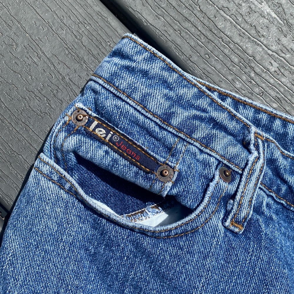 Vintage LEI Jean Shorts - Picture 4 of 6